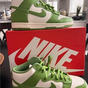 Nike Dunk High Chlorophyll Sneakers